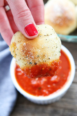 pinterestfoodie1992:  PEPPERONI PIZZA ROLLS