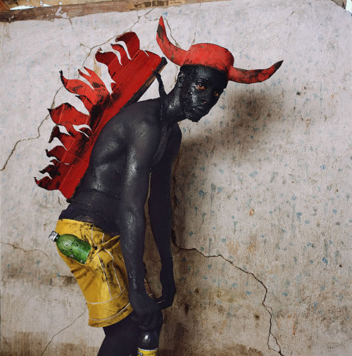 fotojournalismus: Sea Creature with Fire Wings, Jacmel, Haiti, 2008. [From Maske] Photo by Phyl