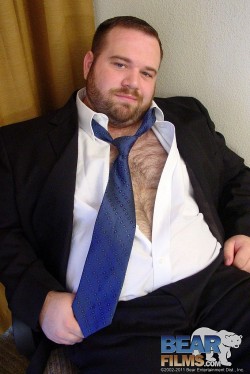 bearfilms:  Fantasy Bear Jeff. Click here