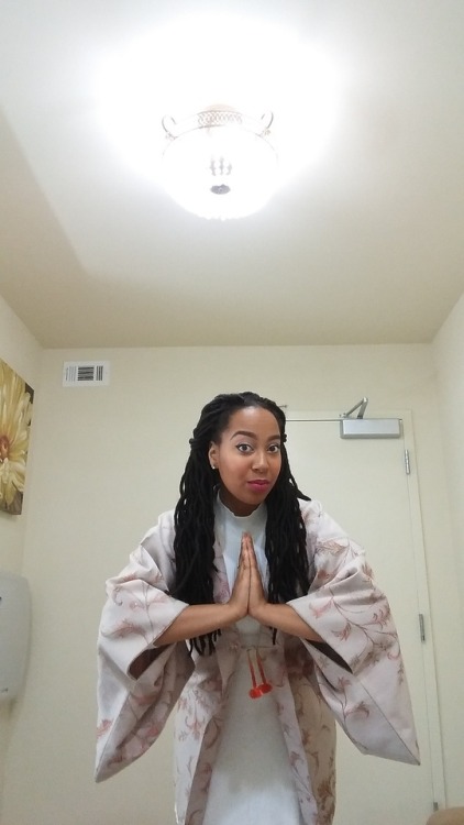 perceptualbliss:Before i delete. My aunt lives in Sasebo, Japan and she bought me this kimono!