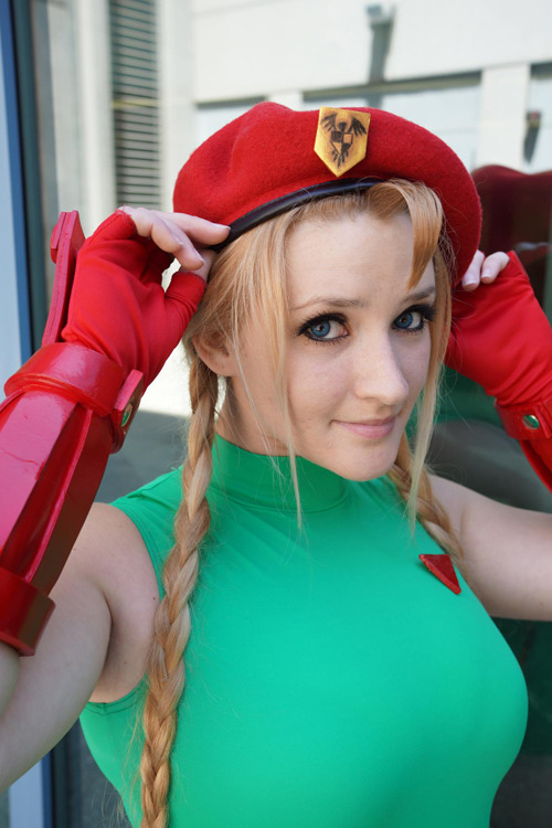 geekxgirls:  The lovely cosplayer Holly Brooke sent us her awesome Cammy cosplay!