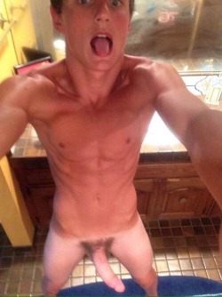 cuthighandtightgrower:  CUTHIGHANDTIGHTGROWER-FOLLOW FOR OVER 300000 POSTS OF–CUT DICKS-GOOD LOOKS-MUSCLES