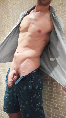 swingthatcock:  Grab your cock. Swing it. Snap it. Then join our club. http://swingthatcock.tumblr.com 