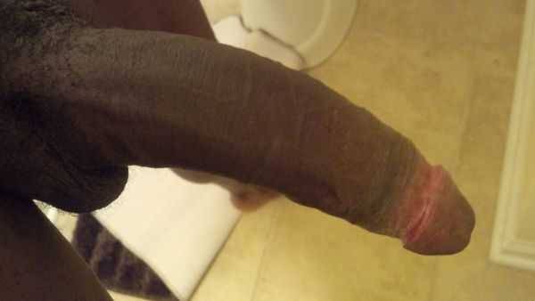 str8exposed:  submission… http://www.str8exposed.tumblr.com 