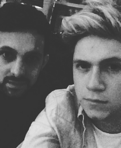 criminiallar:  NiallOfficial: Look who just rocked up to my house! @dynamomagician 