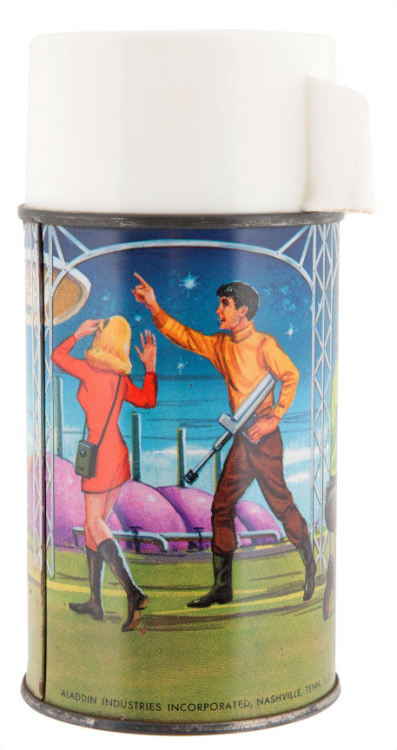 gameraboy2:1968 Star Trek metal lunchbox and Thermos