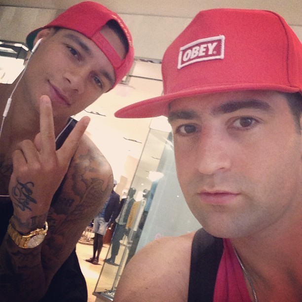 The cap Daily Paper, worn by Gregory van der Wiel on the account Instagram  of @gregoryvanderwiel