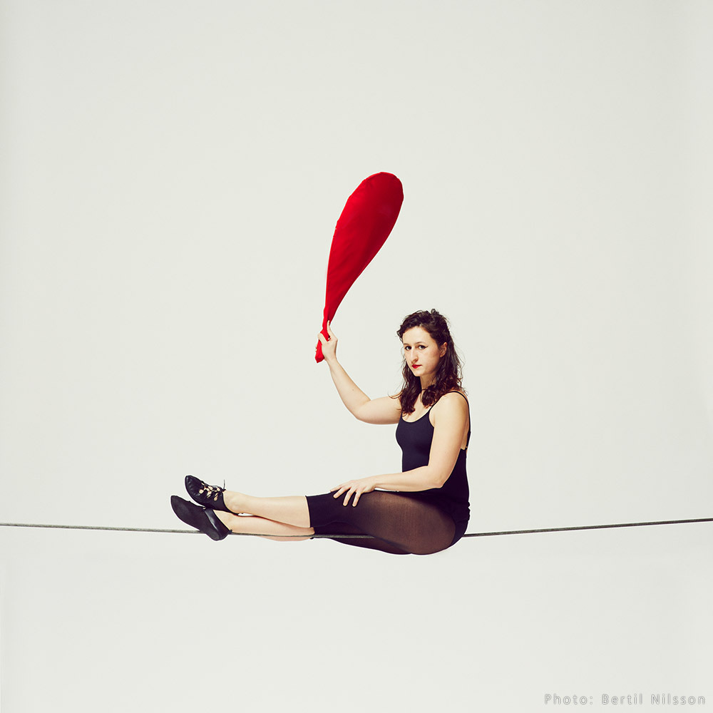 nationalcircus:  Joana Dias - Aerial Hoop - GRACIETTE Remy Archer - Aerial Straps