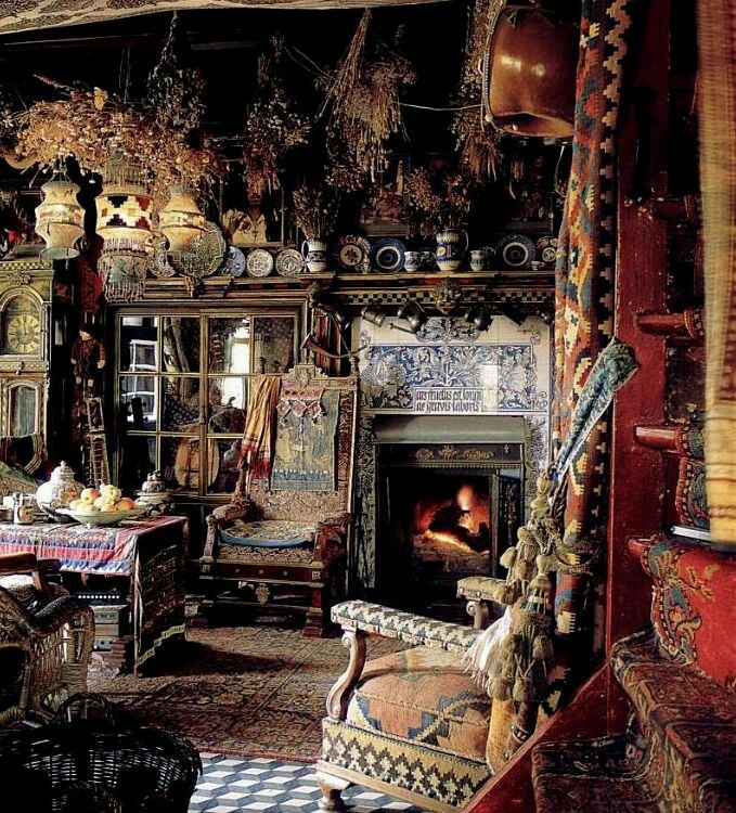 decayingleafs:  Now this is beautiful. Kitchen Witches have the most neatest and
