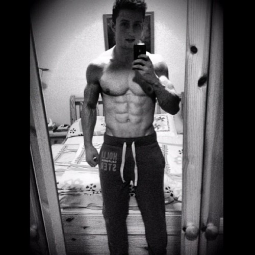 lumbrjax:  Instagram user @viktorminar http://ift.tt/1MUzNwO 
