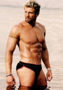 allsexymendbp:  Gabriel Soto.