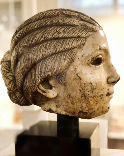 arthistoryfeed:The haunting ‘Salona Girl’; a Roman marble head of a young woman, perhaps Fulvia Plau