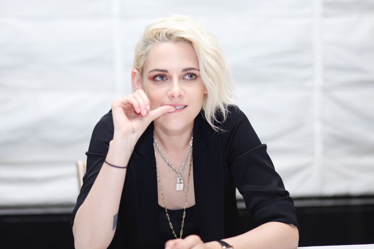dailyactress:  Kristen Stewart – ‘Billy Lynn’s Long Halftime Walk’ Press