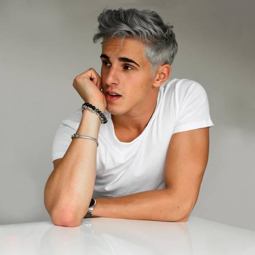 pokemonpaul:  I might be dying my hair like this next week :P