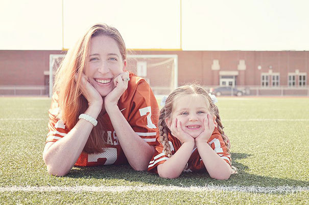 theycallmehay:  tastefullyoffensive:  beben-eleben:  Like Mother, Like Daughter 