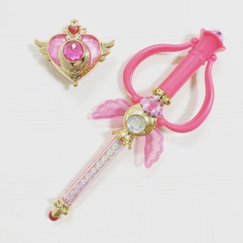 phantaisies:  Sailor Moon Miniature Tablet  The SS compact is the best!  I