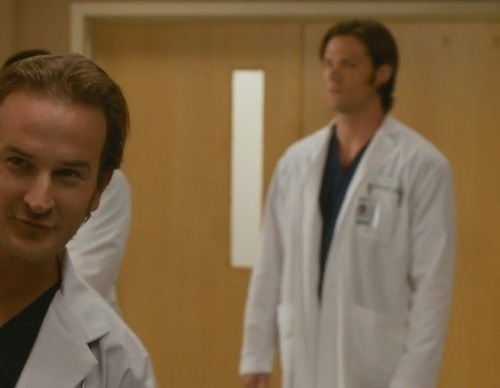 awkward-alex-apocalypse:  Can we just talk about jared in the background for a momentHe’s So Not Amused   *amoosed*