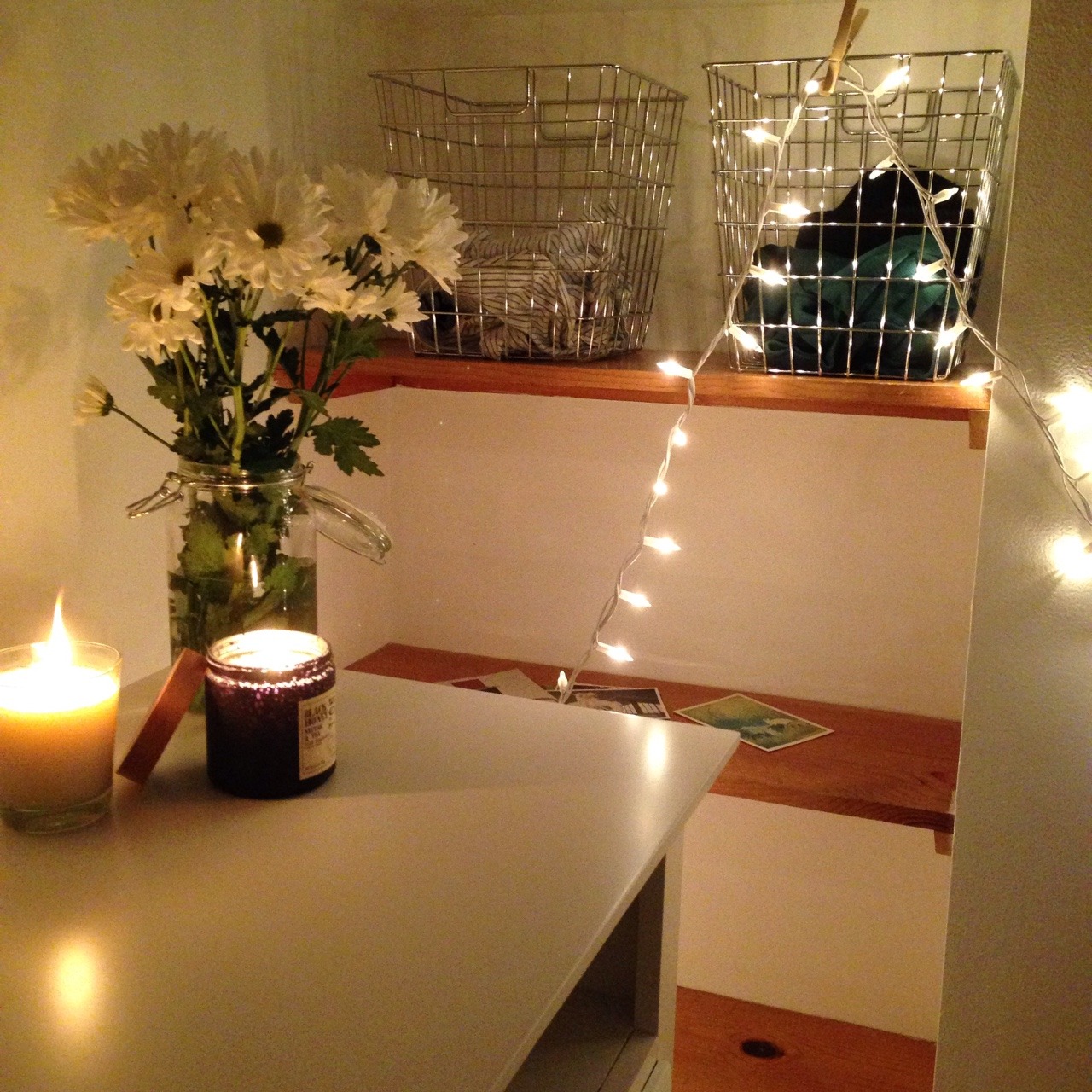 artkid:bc people have been asking 2 see my room.. makena n I are redecorating &amp;