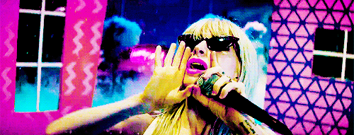 hayley-wiliams:  Gonna take you down and laugh when you cry