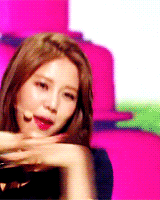 tiffanyhwangz:  hyejeong in heart attack performances  