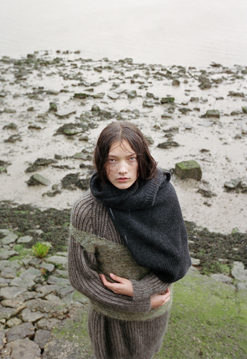 girlsingreenfields: Borderline. Yumi Lambert photographed by Tatiana Lëshkina and Erik Hart for