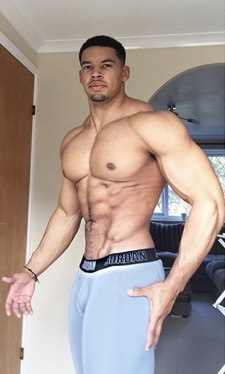 hotsexymenxxx:Arran Arogundade