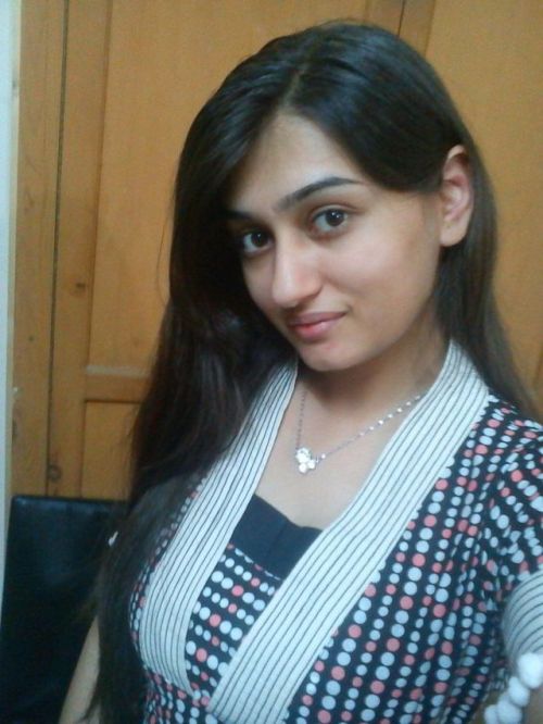 indianpakibabes: gorgeous pakistani hot babe selfie part 2/4