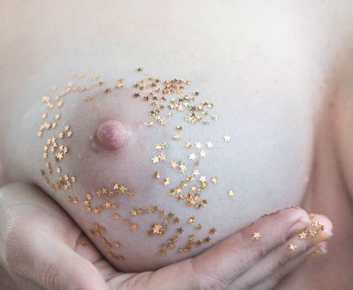 sunfl0werpetal:  i have never seen a nipple porn pictures