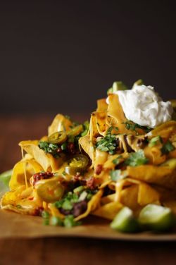 chocolatefoood:  delicious-designs:  Beer Nachos  nachos request 