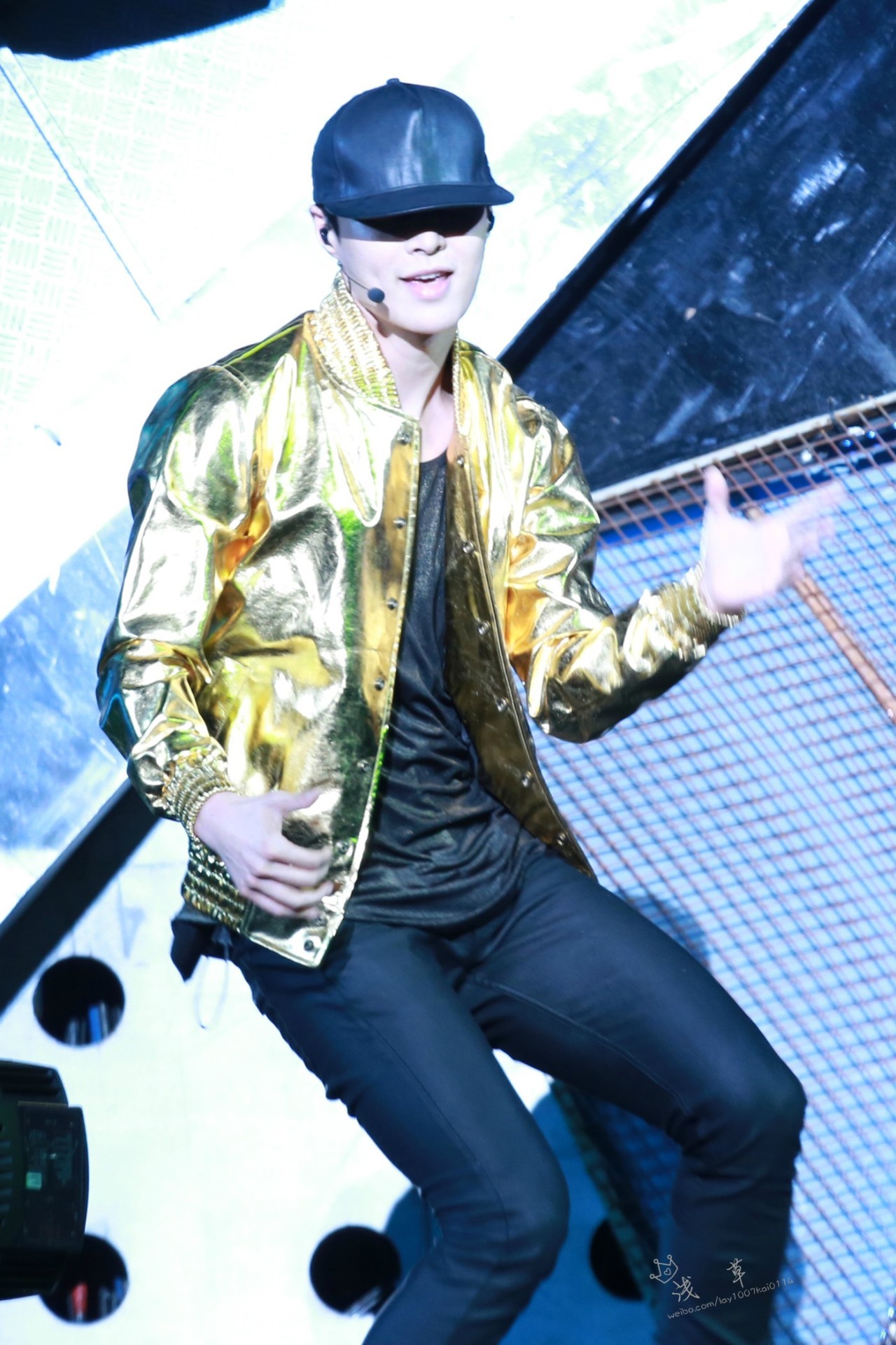 fy-yixing:  photo by 浅草;DO NOT EDIT. (1/2/3/4/5/6) 