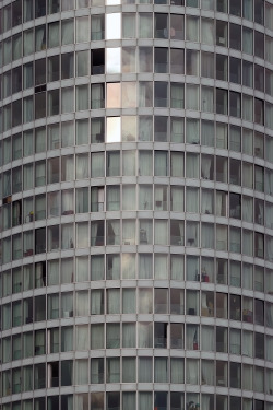 scavengedluxury:  Rotunda, Birmingham. September 2016.  