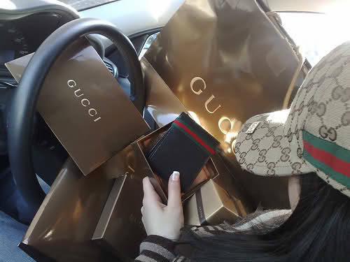 a-n-t-r-a-x:  Shopping! Agusto..