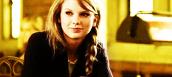 blackcanarys-movedblogs-deactiv:  taylor swift + colours