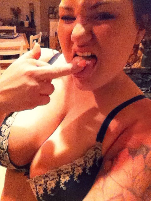 toxiclexx:  Fuck with me 💋
