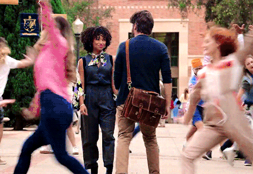 ♫ but i would walk five hundred miles and i would walk five hundred more ♫LOGAN BROWNING as samantha