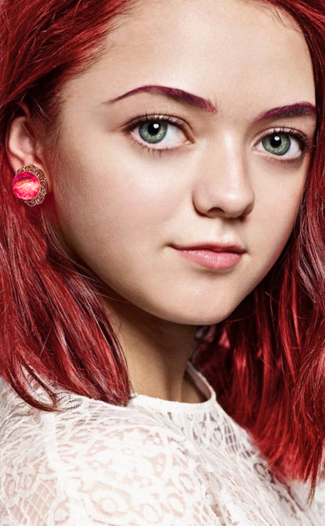 Next in the series, photorealistic Washu!  Based on a Maisie Williams photo.