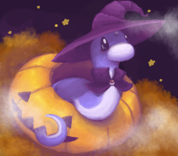 polymorphiczooid:  pumpkin-spice dratini! I’ve been too busy/uninspired to do art lately, but this request from my bf was too cute to not draw. 