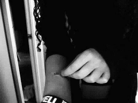 suicidemygirl:  Agora sim, bem melhor. Me desculpe. 