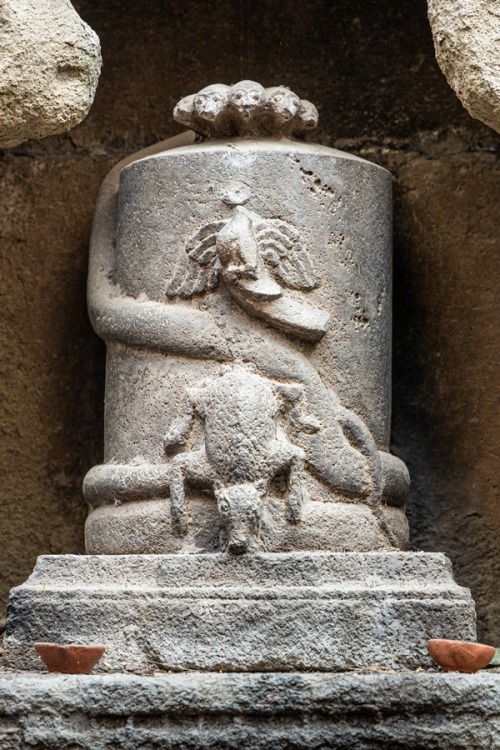 Shiva Lingodbhava, Trishund Ganapati Temple, Pune, Maharashtra,  photo by Kevin Standage, more at ht