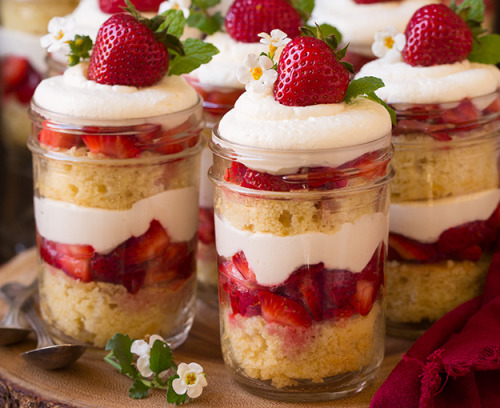 foodffs:Strawberry Shortcake Trifles Really nice recipes. Every hour. Show me what you cooked!