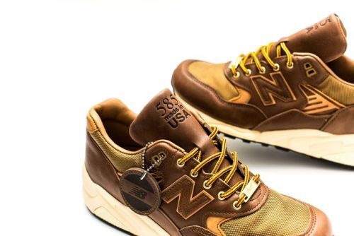 New Balance 585 x Danner &ldquo;Made in USA&rdquo; Right now only for:  ≈ 186 USD