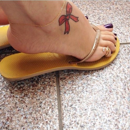 cute Feet porn pictures