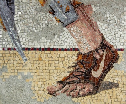 crossconnectmag:  Pothole Installations - Jim Bachor Jim Bachor, born 1964 is known for his contemporary mosaics produced using ancient techniques. More recently, Bachor has become well known for the mosaic art that he has installed in potholes on the