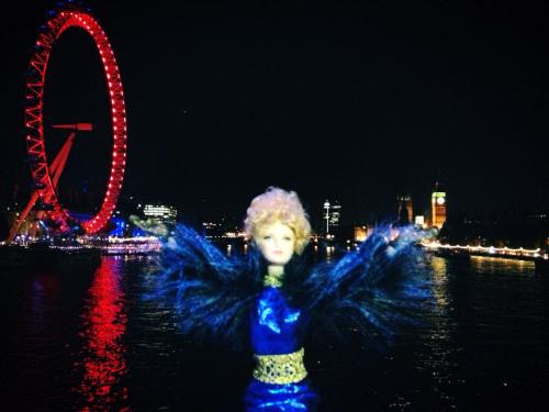 panempropaganda: Elizabeth Banks and her Effie Barbie take London!