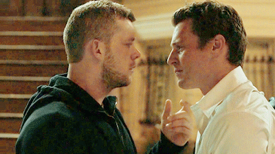 Porn photo famousmeat:Russell Tovey kisses Jonathan