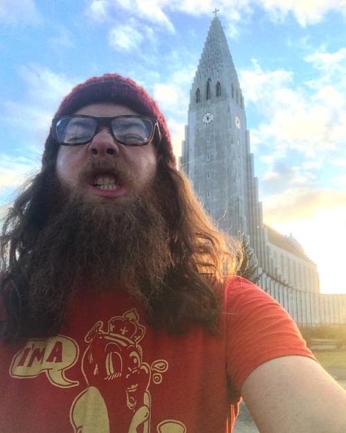 Missing Iceland right now!!!! #porkarmy (at Hallgrímskirkja)