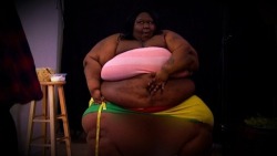 juicybbwchicks:  Naughty BBW &amp; SSBBW Pics