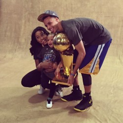 officialwarriors:  A family of champions