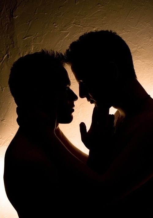 vfodor6:  waistbandboy:  LOVE  The shadows and outlines of love. 