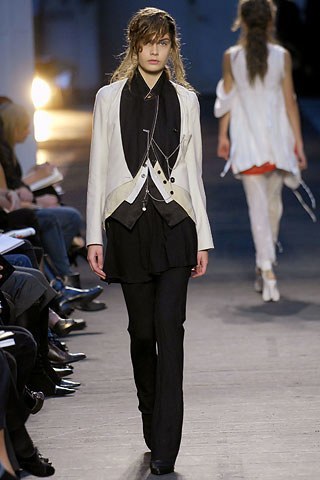 caramelizee:     unkept late 18th century poet looks from Ann Demeulemeester S/S RTW 2007 